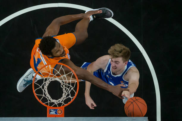 他们的出场 他们的出场